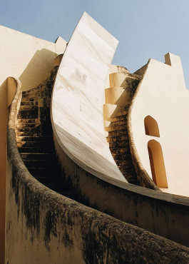 Jantar Mantar, Jaipur. Photo by Inma Lerga